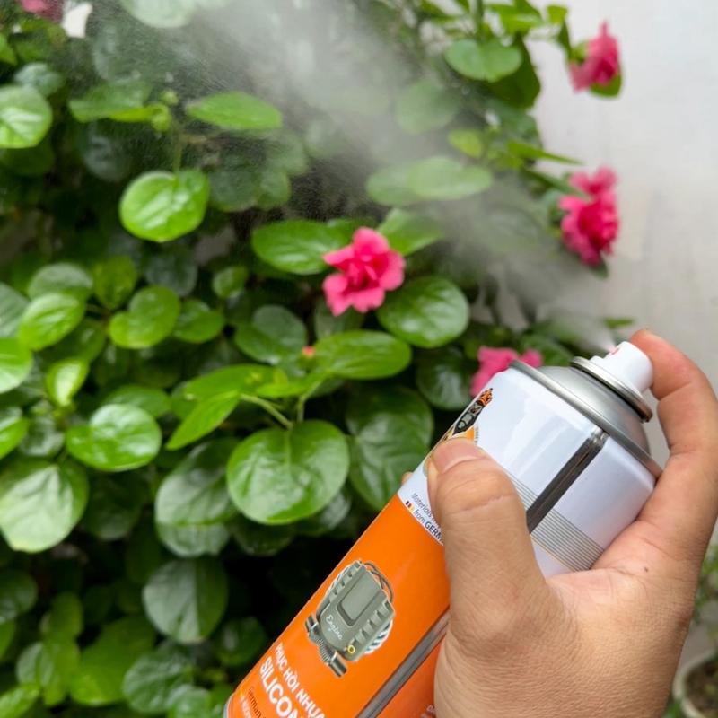  Chai xịt phục hồi và làm bóng nhựa xe máy Sprayking 