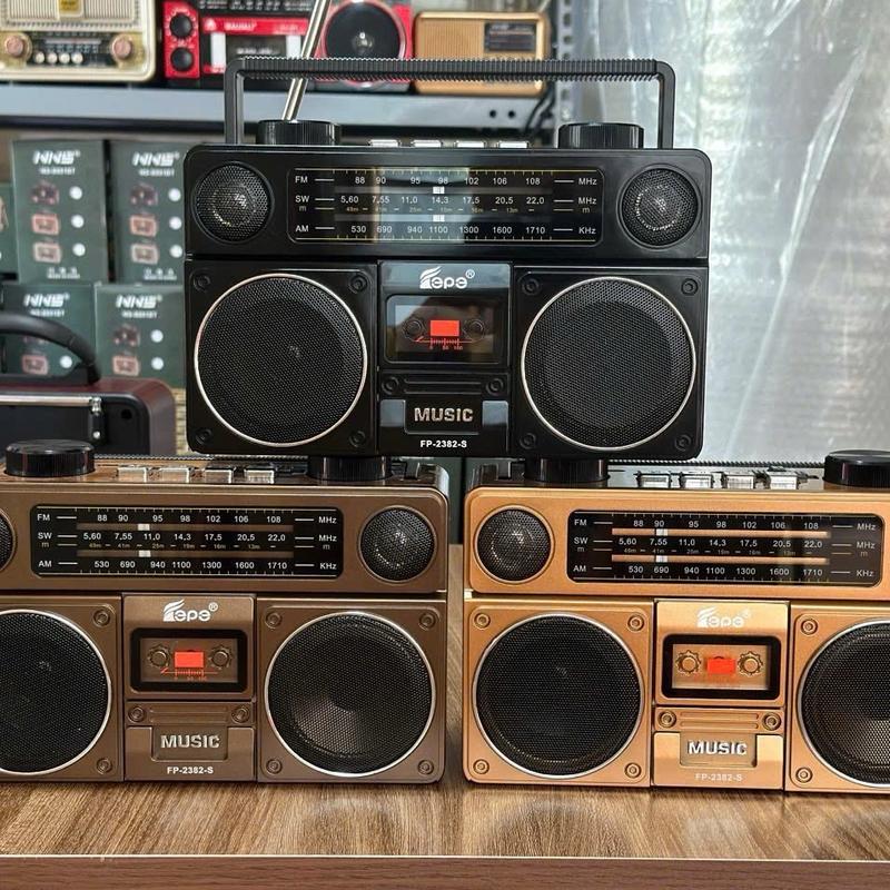 Đài radio FP 2382 S- sạc năng lượng mặt trời -đài FM,AM,SW-thiết kế cổ điển sang trọng bảo hành 3 tháng