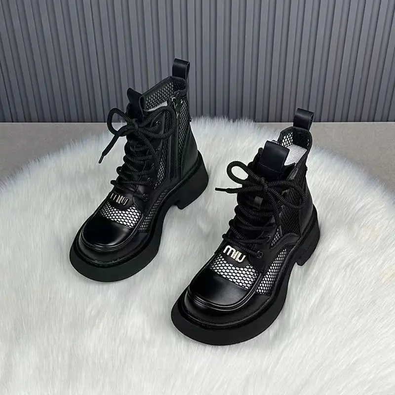 Boot Martin, Da Thật, Thiết Kế Khoét Lỗ Dành Cho Nữ, Bộ Sưu Tập Mùa Hè 2024, Hàng Mới Về, Dễ Phối Đồ, Boot Lưới Mỏng, Đế Dày, Mũi Tròn Tăng Chiều Cao, Dép Lưới Shoes GiàY Bốt Women
