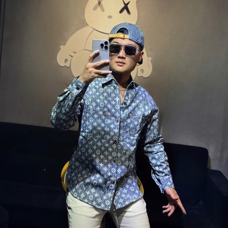 Áo Sơ Mi Bò Siêu Cấp Màu Xanh Họa Tiết LV Tay Dài Quảng Châu Nam - Menswear