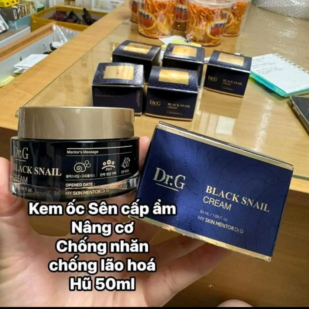 KEM DƯỠNG ẨM TRẮNG DA CHỐNG LÃO HÓA DR.G BLACK SNAIL CREAM HÀN QUỐC 50ML