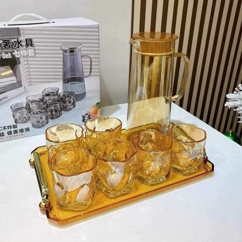 Bộ Bình Cốc lượn sóng phong cách bắc âu sang chảnh,mẫu mới nhất  .Bộ bình cốc kèm khay meka có chữ 1