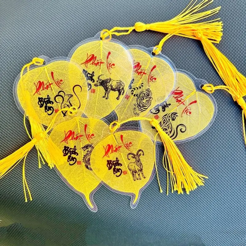 Lá Bồ Đề Nhũ Vàng 12 CON GIÁP Tài Lộc, Bình An May Mắn Để Ốp Lưng điện thȯại, Bỏ Ví/Bóp [Tặng kèm bao lì ẋì lộc] 1