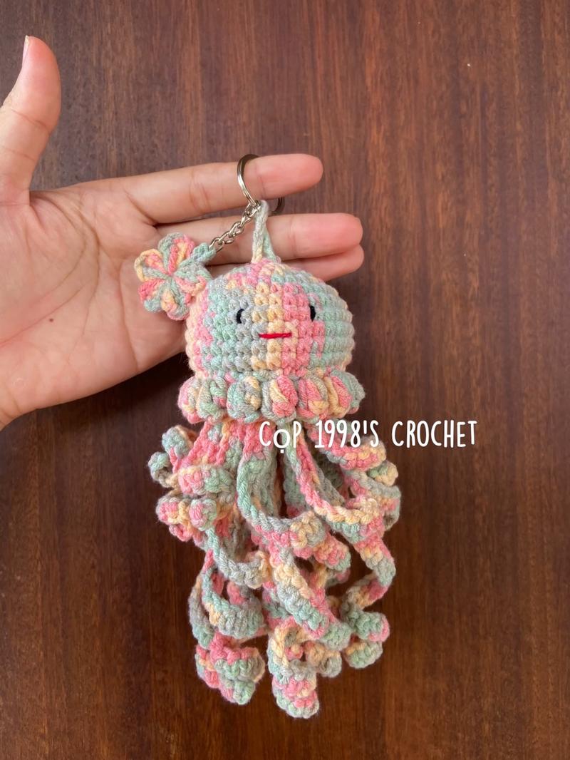 Product Introduction of Móc khoá Sứa handmade 1