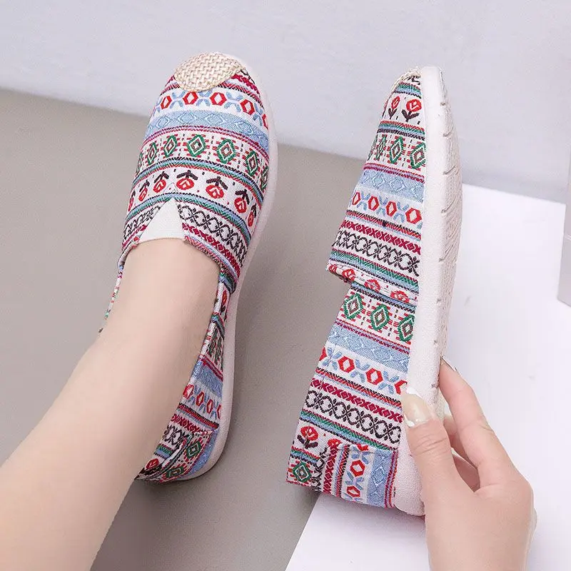 Giày Vải Nữ, Giày Lao Xưởng Ngư Dân Lười Biếng, Đế Mềm, Không Trơn Trượt, Giày Lười Thường Ngày, Phong Cách Bắc Kinh Cũ, Thích Hợp Cho Mùa Xuân Và Mùa Hè, Năm 2023 8