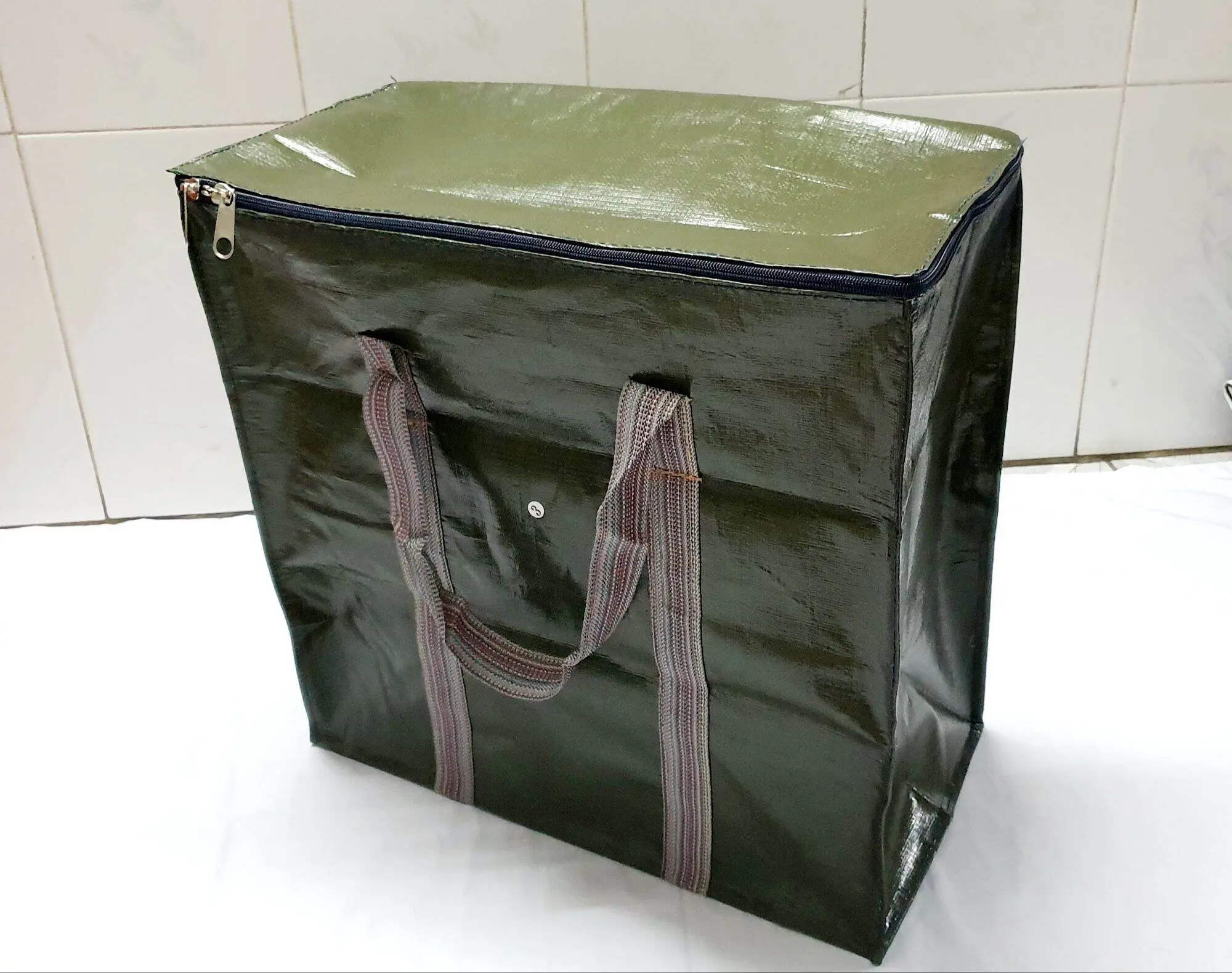 Túi bạt đựng đồ cực dày màu Rêu Tím may đường chỉ tỉ mỉ, đựng tới 60kg.