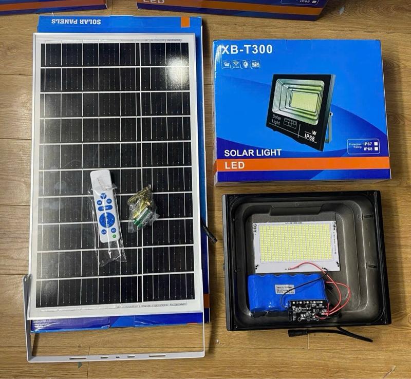 Product Introduction of Đèn năng lượng mặt trời chính hãng 200w 5