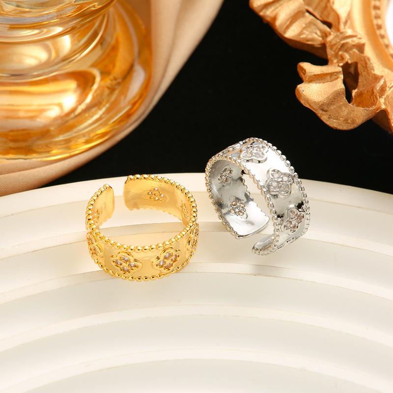 Product Introduction of Vòng Tay Nữ, Thiết Kế Tinh Tế Thời Trang, Mạ Vàng, Phong Cách Hàn Quốc, Tặng Kèm Hộp Quà Trang Sức, Đầy Đủ Choker Phụ Kiện nhẫn  cung nhẫn  mắt nhẫn  phong Móc Khoá Móc Chìa Khoá Voi 8
