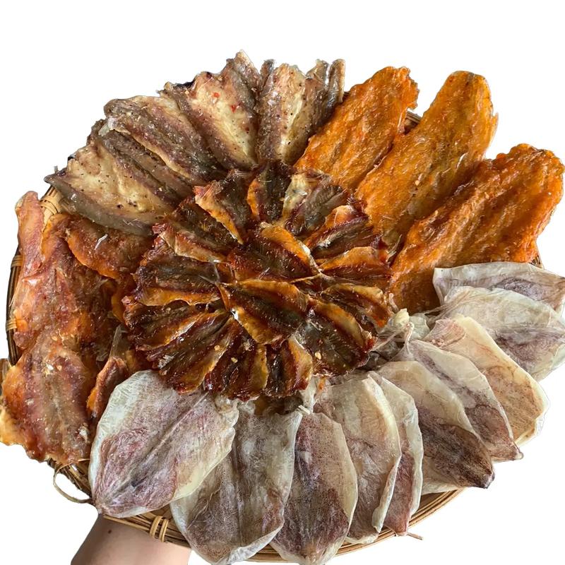 Combo 5 loại khô cá, khô mực túi 500g gồm: 400g khô cá 4 loại, 100g khô mực size 90-100 con.kg) Thức ăn Food