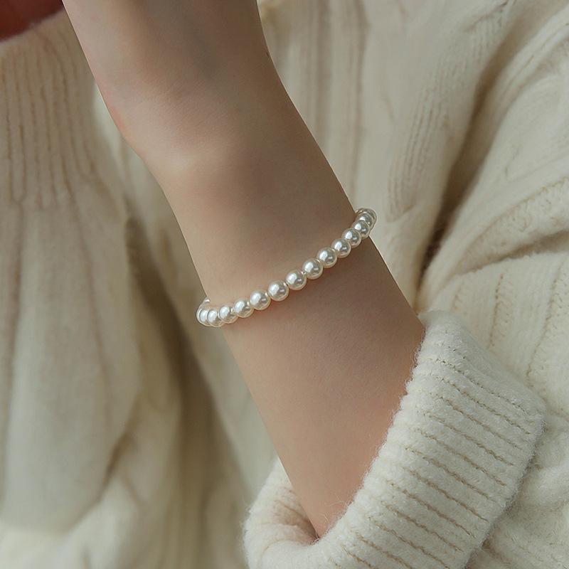 Product Introduction of 2024 New French Folding Bracelet Light Luxury Minority Exquisite Elastic String Bracelet 7