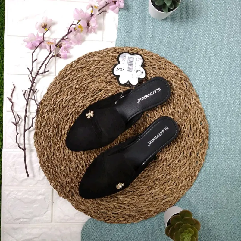 flatshoes selop black panda nate wl7 01 Tanpa Hak 0