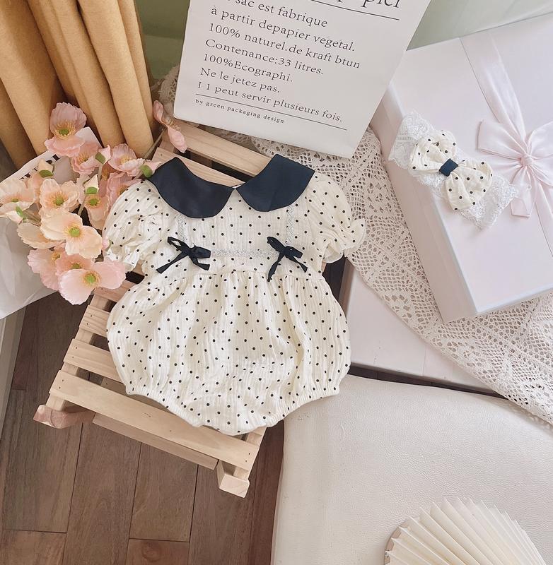 Body siêu dễ thương cho bé gái sơ sinh họa tiết chấm bi có size từ 3-11kg 0-1 tuổi. Su shop thiết kế Body Váy cho trẻ sơ sinh thôi nôi chất xô muslin mềm mát bososinh