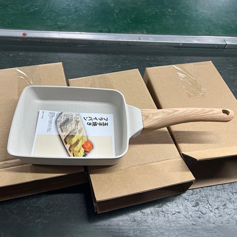 Japanese Tamagoyaki Pan with Wooden Handle Nonstick Rectangle Omelette Egg Roll Maker Steak Tamago Frying Pan Kitchen Cooking Tools Cookware 7