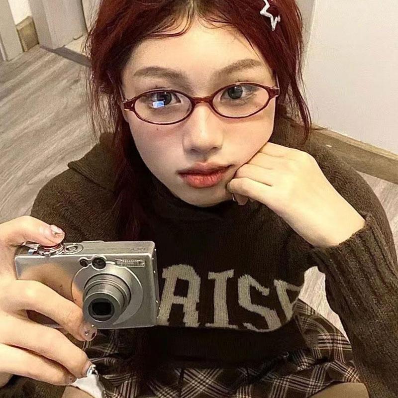 Product Introduction of Retro Small Frame Hot Girl Oval Glasses Frame New Retro Blue Glasses Light Oval Anti T8O0 40