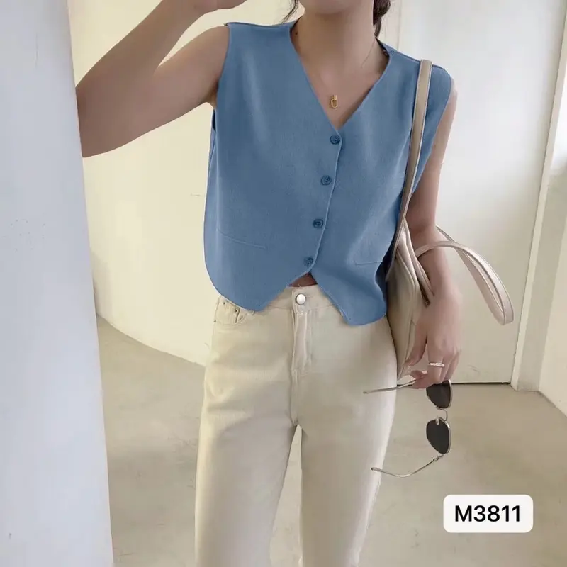 Mikicloth Layla Knit Vest Tank Top | Atasan Wanita Rompi Rajut Import Kancing Panjang Crop 0