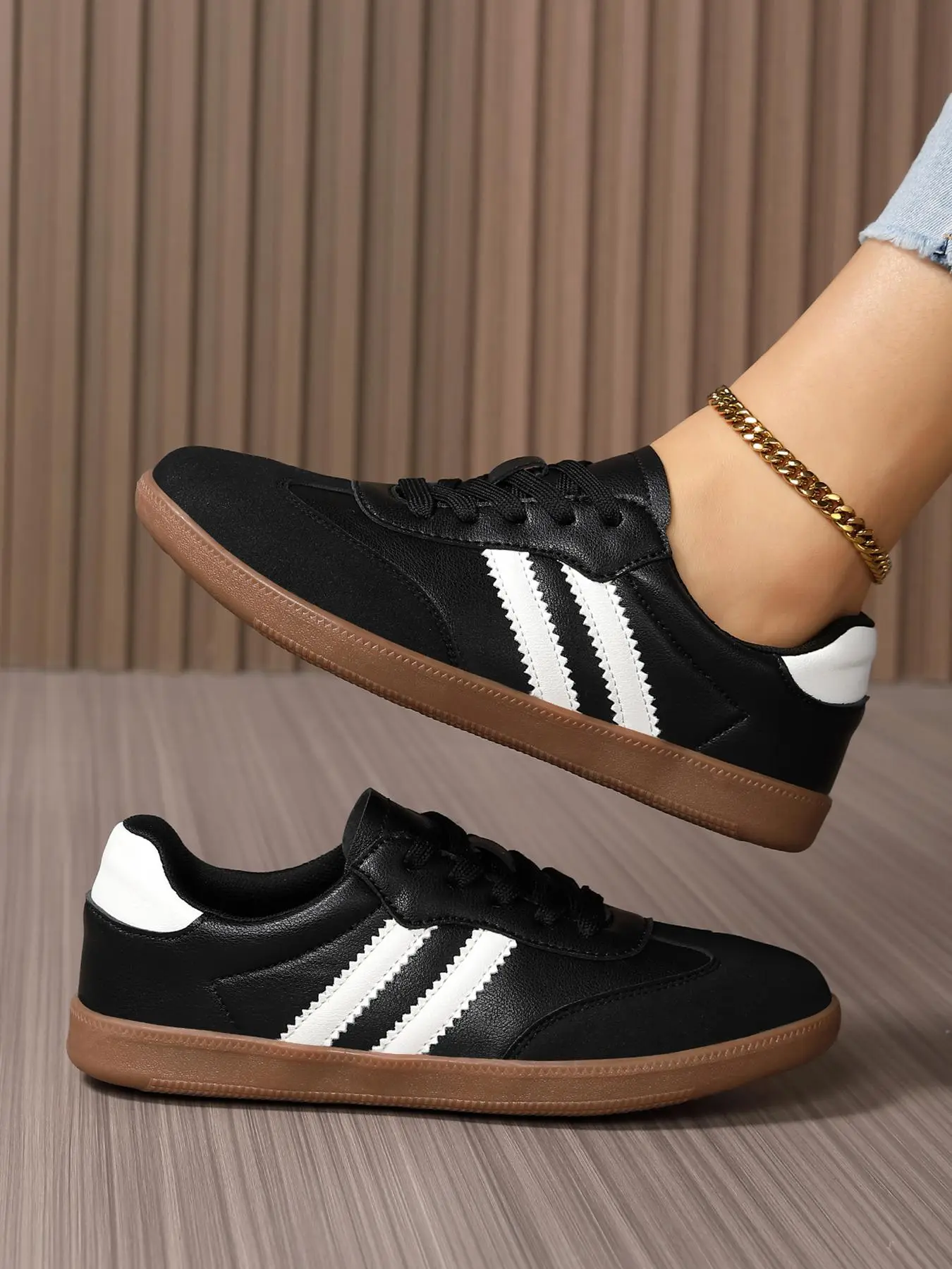Women's Fashionable Patchwork Design Lace Up Walking Shoes, Casual Comfortable Non-slip Sneakers, Female All-match Round Toe Sports Shoes for Daily Wear