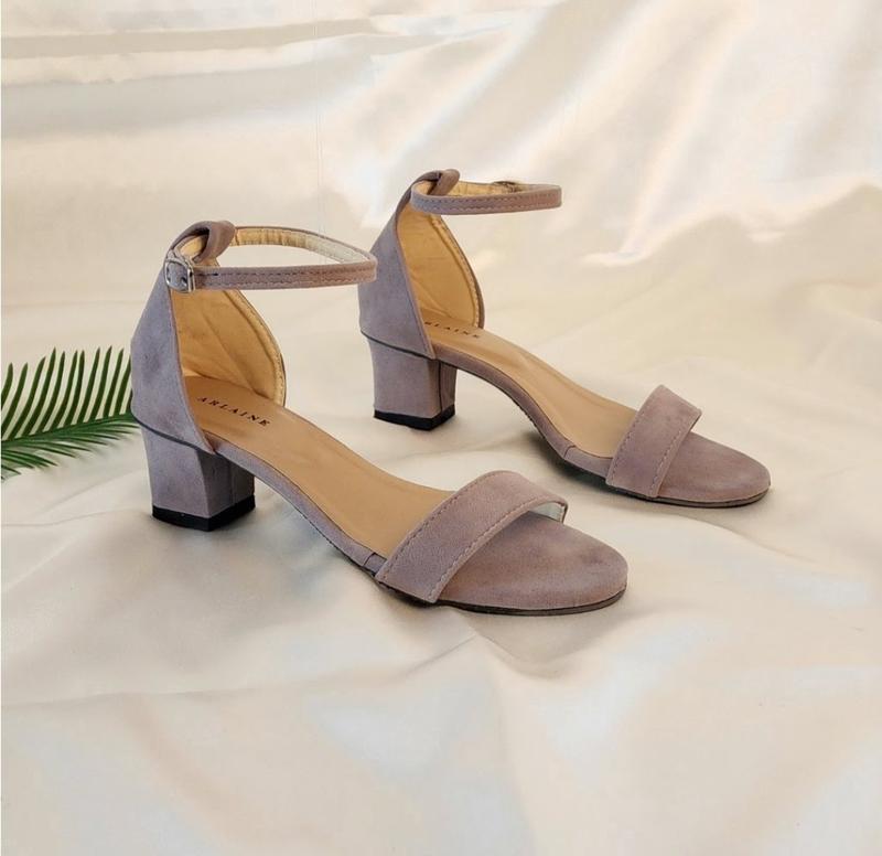Product Introduction of Sandal High Heels Wanita Simpel Hak 5 cm Terbaru Hak Setengah (3-5 cm) Hitam 7