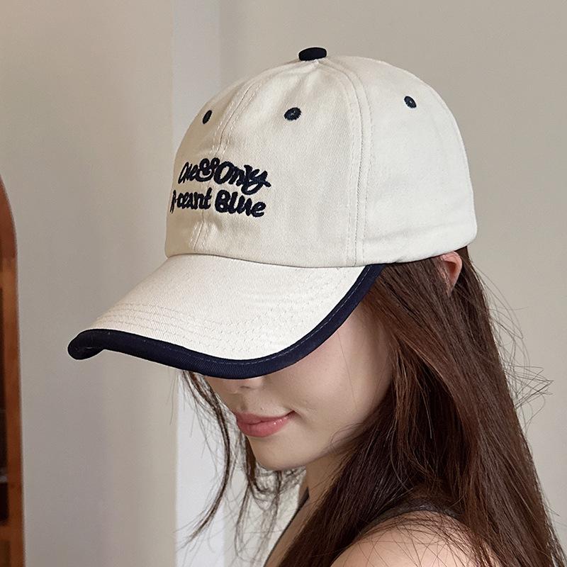 Colorblock Soft Top Hip-Hop Baseball Cap, Unisex Korean-Style 3D Letter Embroidery, Wide Brim Duckbill Hat, Face-Slimming Design 4