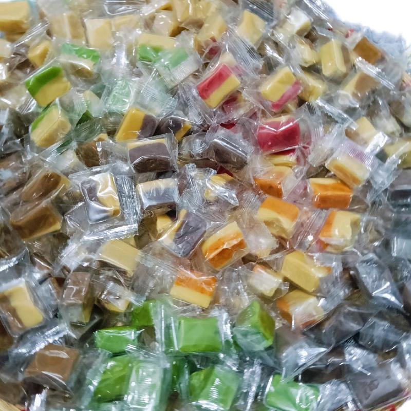 1kg Kẹo dừa mix đủ vị béo dẻo ít ngọt Bến Tre Candy