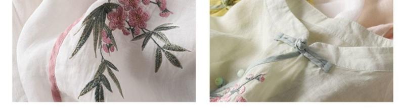 Product Introduction of Áo Cánh Cổ Điển Nút, Cổ Chân Đế, Vạt Nghiêng, Phong Cách Dân Tộc, Thêu Nặng, Làm Bằng Vải Lanh Bông, Tay Áo Ba Phần Tư, Dành Cho Nữ, Hàng Mới Về Mùa Hè 2025 Top Women Sơ Mi 7