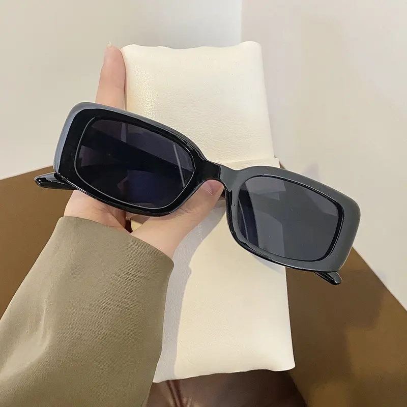 Kacamata Hitam Pezavin Gaya Eropa Dapat Dipakai Wanita Maupun Pria Kacamata Hitam Pria Motor Kacamata Hitam Wanita Kacamata Fashion Kacamata Anti Radiasi Kacamata Minus Kacamata Pria Kacamata Wanita Kacamata Retro Kacamata Gaya Kacamata Vintage KCH16 7
