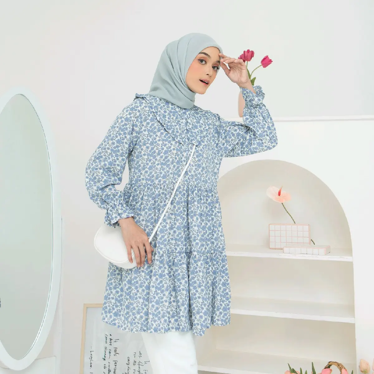 Corla Tunik Wanita Korean Look Motif Bunga biru crepe Kancing Karet