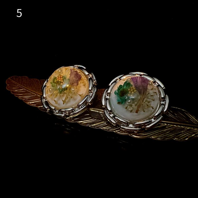 Product Introduction of 3 Pairs of French Ancient Amber Dried Flower Hot-Sale Earrings Combination Link Original Niche Gold Plated S925 High-Grade Earrings 9