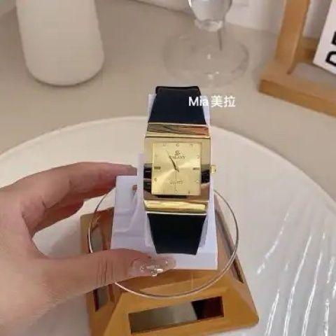 Watch Minority Simple Korean Fashion Quartz Watch Ins2024 New Elegant Student Watch Free Shipping 0