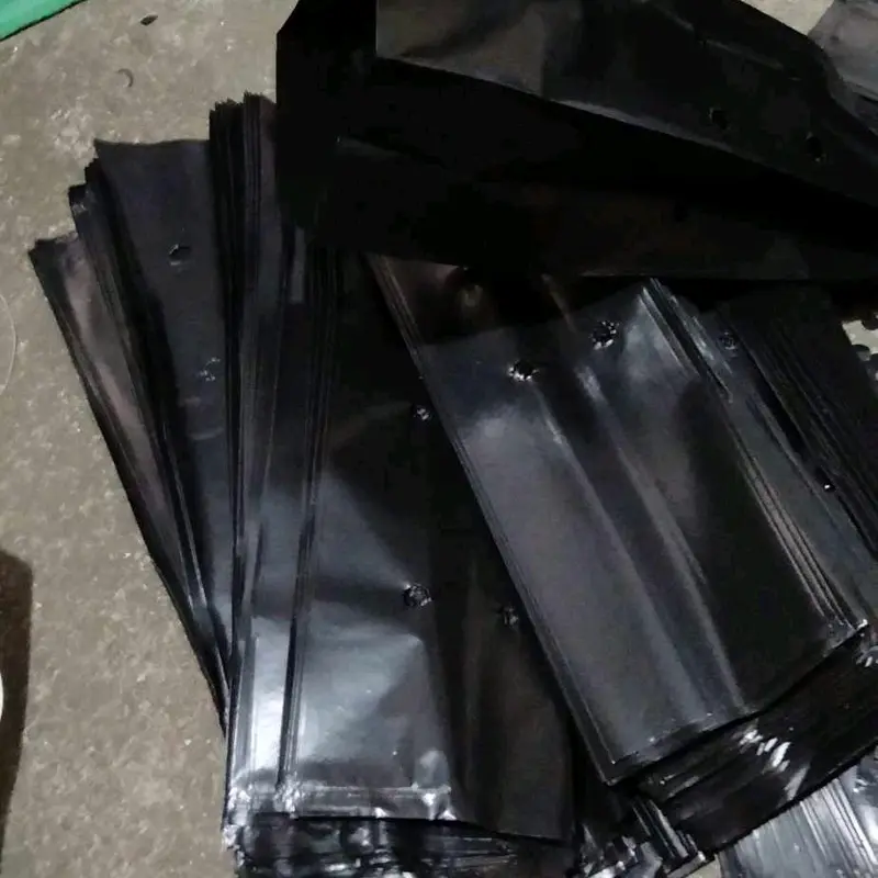 túi ươm cây mã 7.35 ( 1 kg được 210 cái) 1