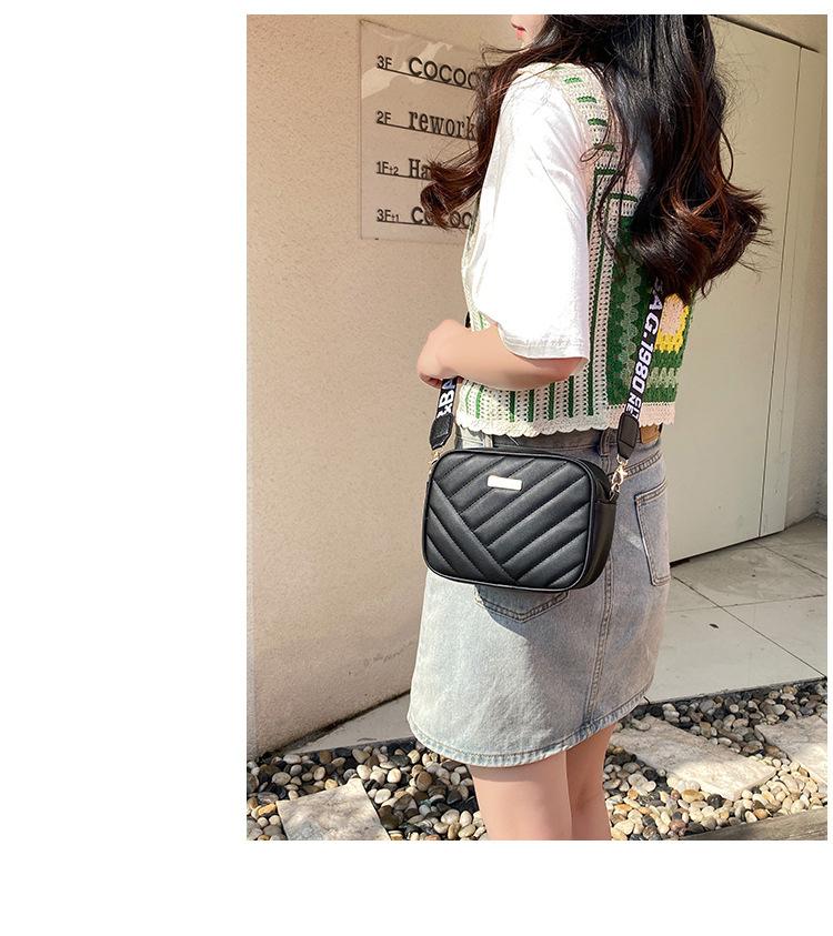 Product Introduction of Bag Women's Bag 2024 New Small Square Bag Women's Shoulder Bag Fashion Crossbody Bag Small Bag Coin Purse 7