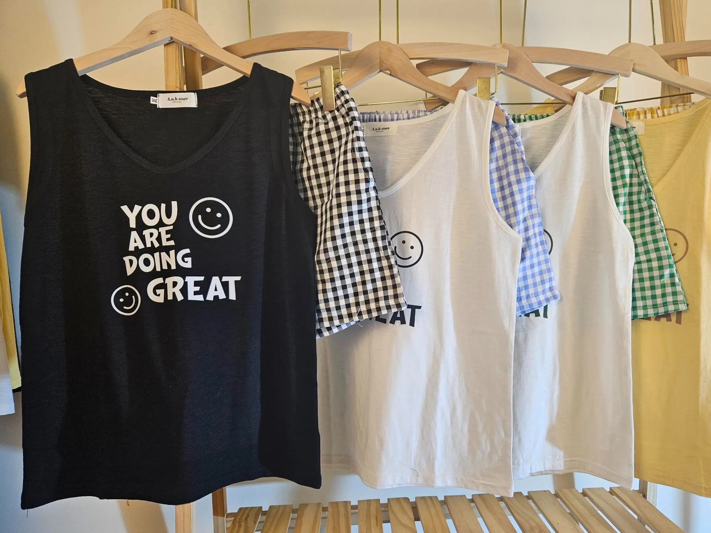 Bộ Pyjama Nữ ANHSTORE Chất Liệu Thun Và Lụa Áo Không Tay In Họa Tiết Kẻ Ô