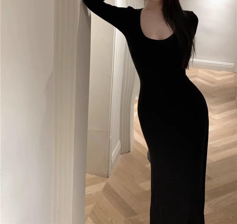Product Introduction of Spicy girl wine red long sleeved dress with feminine temperament, hip hugging skirt, simple base skirt, slim fit and slimming effect, mid length skirt 21
