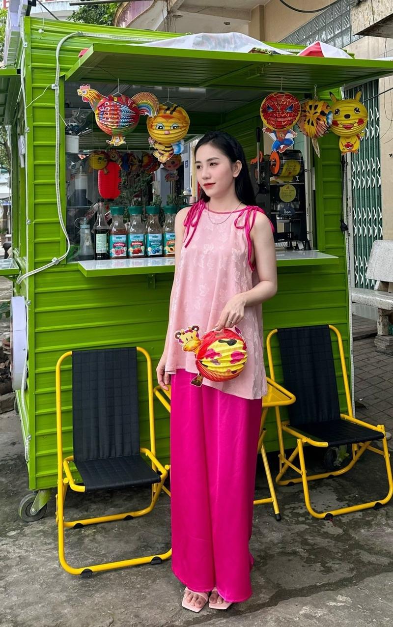 Product Introduction of [Tiệm nhà Mây- YM01] Yếm lụa hoa thắt nơ kèm quần lụa 4 màu Có thể giặt bằng máy Có thể giặt bằng máy Có hoa Có hoa Có hoa 4