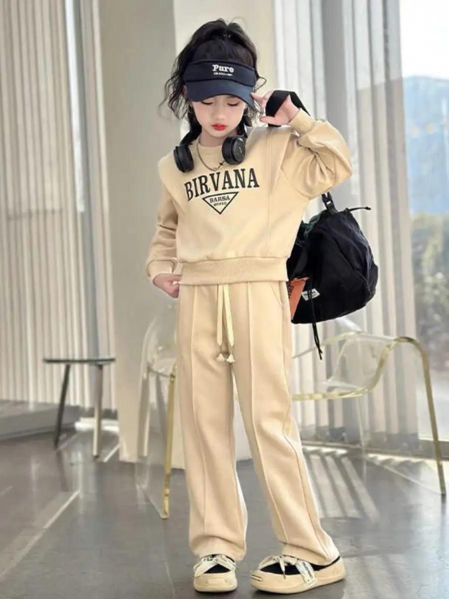 Sét bộ thu đông in chữ BIRVANA cho bé gái từ 18-45 kg mặc vừa ,phong cách cá tính ,chất vải nỉ da cá tàu ,giữ ấm tốt ,đường may kĩ