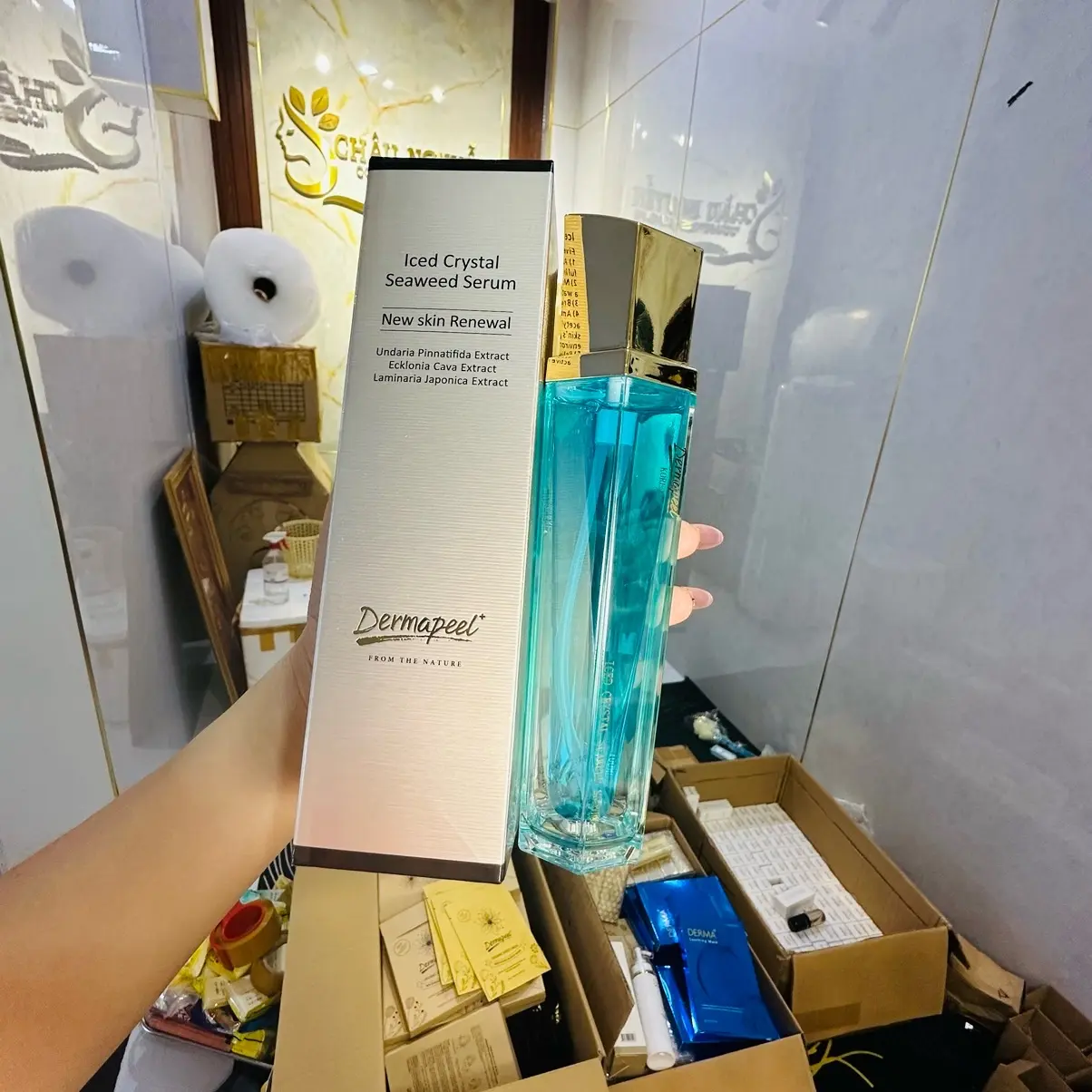 Tinh tảo băng derrmapeel, iced seaweed serum. Mờ thâm nám, giảm vết nhăn li ti. cấp ẩm cho da khô nám.