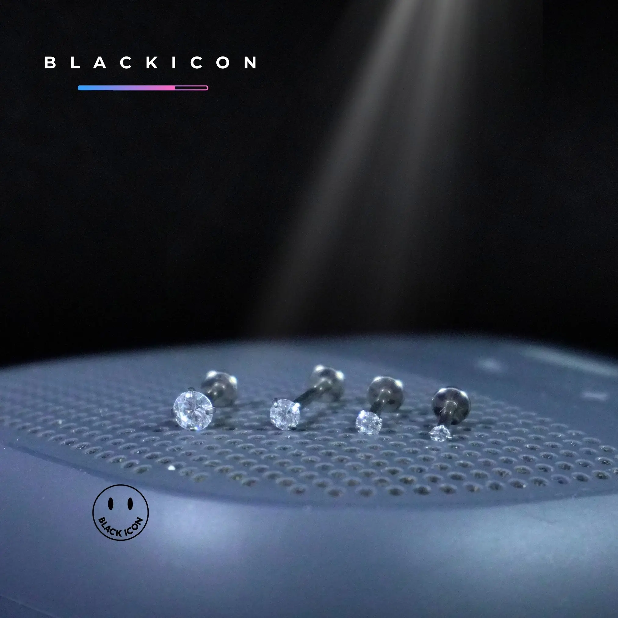 Khuyên Thẳng TiTanium đá trắng Cao cấp An toàn Đạt chuẩn_Blackicon