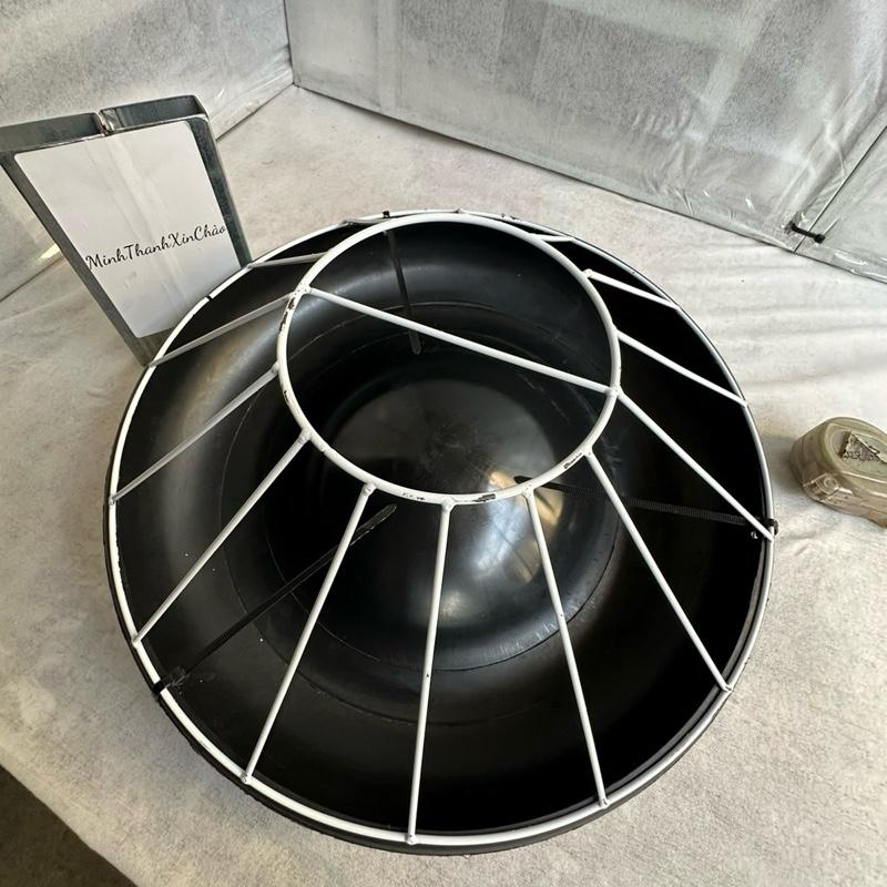 Máng ăn chống bới cho gia cầm - máng chống vãi thức ăn cho gà, máng chống bới vịt, máng ăn tiết kiệm cám, máng nhựa chống bới, máng sắt chống bới, khay ăn chống bới cho gà vịt, máng chống đổ cám 1