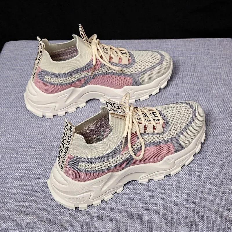 Product Introduction of 2024 New female Shoes All-Match Mesh Casual Shoes Deodorant Soft Bottom Shoes Spring and Autumn Breathable Sneaker female Shoes 4