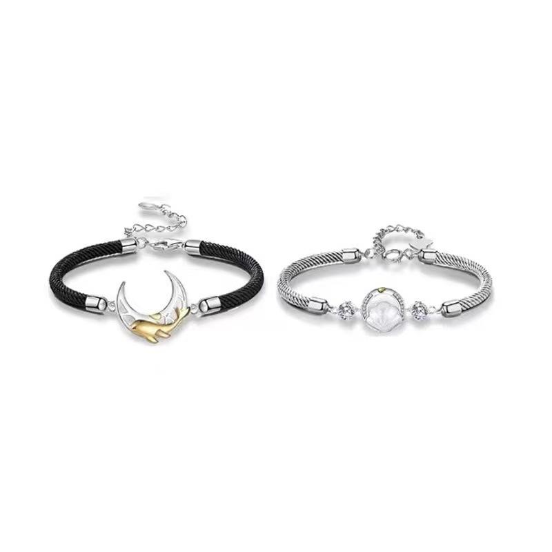 Product Introduction of Whale shell couple bracelet set, handwoven wristbands for men and women, perfect gift for Valentine's Day, long-distance lovers, and a trendy, unique new style in the ins fashion. 8