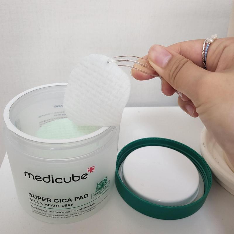Product Introduction of (Bán chạy giá tốt) Toner Dịu Da Nhạy Cảm Medicube Super Cica Pad (Vegan) 150g/70 miếng  (Chính hãng) tonerpad Chăm Sóc Da Skincare Dưỡng Ẩm Da Làm Đẹp Da Dưỡng Da Mặt 10