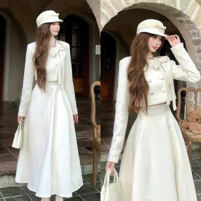 Set Nhung Chéo Áo Croptop Cổ Nơ Rời Cúc Bọc Mix Chân Váy Midi Tiểu Thư Màu Be Size S M L Chất Liệu Nhung Phong Cách Tiểu Thư