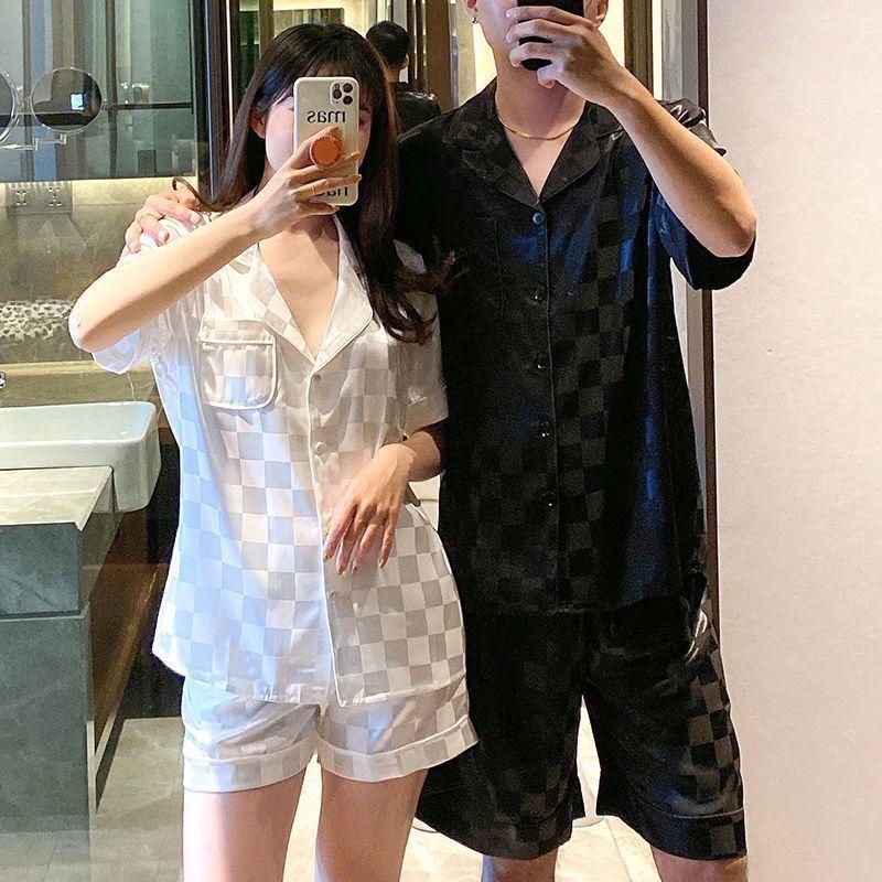 Bộ Đồ Ngủ Pijama Chất Liệu Lụa Lạnh Dành Cho Cặp Đôi Áo Sơ Mi ngắn Tay Và Quần Đùi Mùa Hè Mỏng Phong Cách Hàn Quốc Thường Ngày Ngoại Cỡ Bộ Hai Mảnh Đồ Mặc Nhà Quần Áo Nam