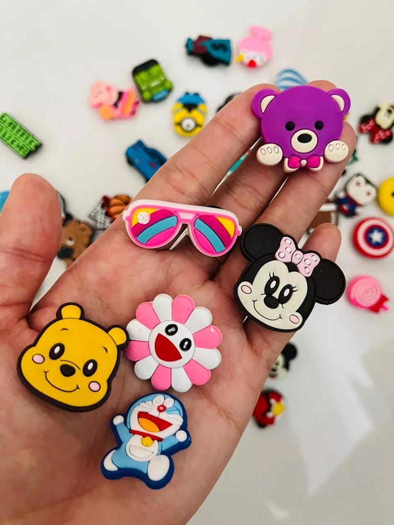 Product Introduction of Set stick 2D gắn dép và balo cross 2