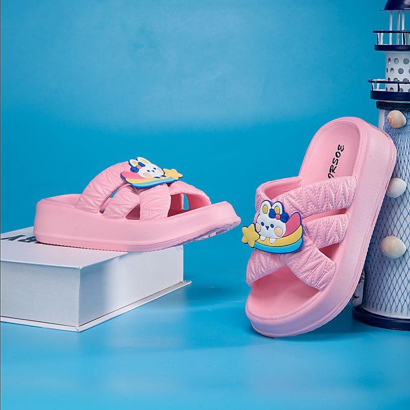 Product Introduction of 2024 New Sandal Selop anak LABUBU Viral Kekinian Bahan Karet Jelly Anti Slip Kaki Fashion 19