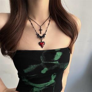 Kalung Salib Kelawar berbentuk hati, Warna Merah, Gaya Gadis Panas Y2K Gelap, Untuk Wanita, Aksesori Subkultur Kecil dan Unik, Boleh Ditindan di sekitar Tulang selangka. Jewelry Necklaces Genshin