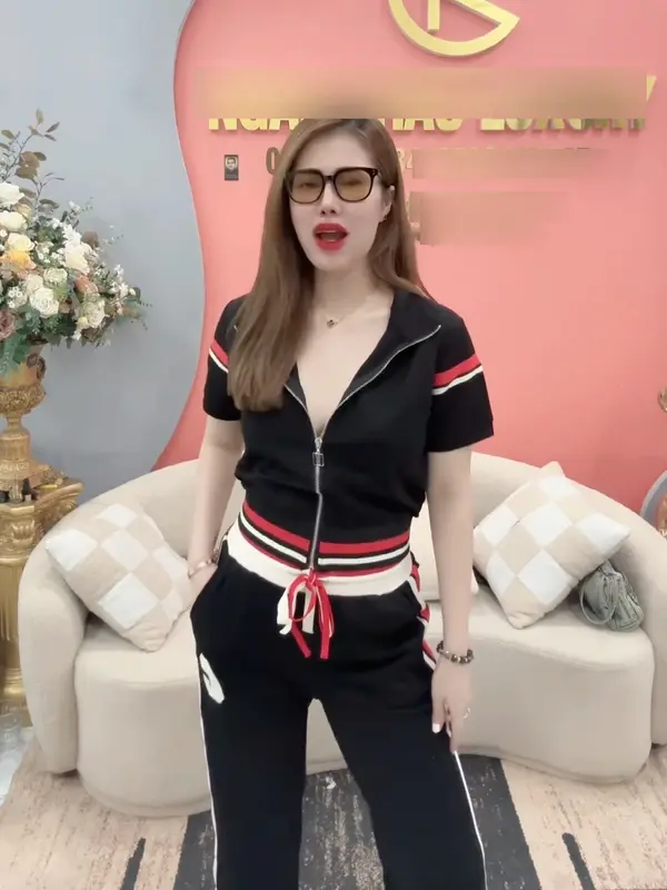 Set Thể Thao Áo Kéo Khóa Chữ C Chất Liệu Cao Cấp Mềm Mịn, Không Bai Nhão, Chữ Thêu Sắc Nét - T18 1
