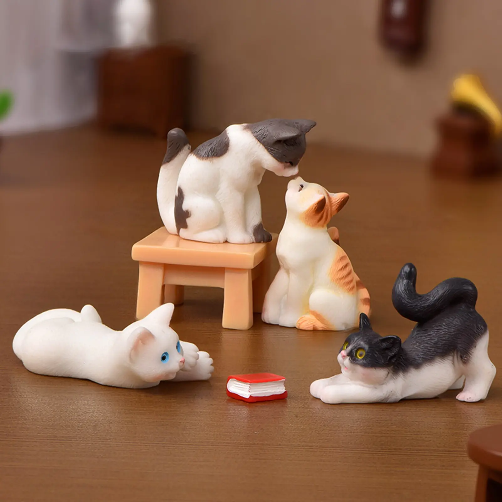 Tuwrea Cat Ornament Animal Image Exquisite Workmanship Realistic Mini Cat Crafts Miniatures Figurines for Home