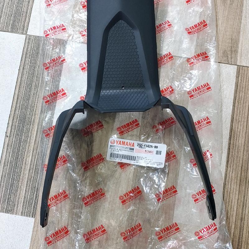 Nhựa nhám ốp yên Xe Exciter 150