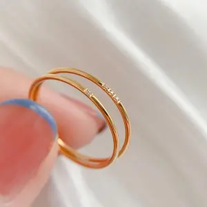 cincin titanium tahan karat ultra-halus berlian-set sederhana dan modis untuk wanita cocok untuk hadiah pakaian sehari-hari - 1016