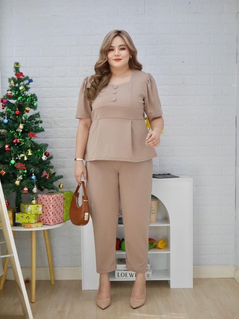 Product Introduction of ชุดเซตสาวอวบอ้วนป้ายMiss M.A.Closetเสื้อแฟชั่นแต่งกระดุมปั๊ม&กางเกงขายาว(ความยาวกางเกง38นิ้ว) Lady ผู้หญิง เสื้อผ้า Clothing Women 21